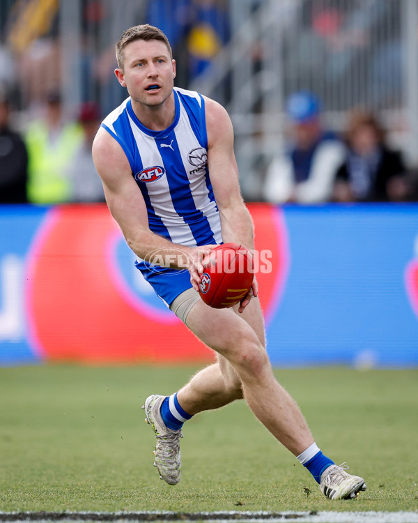 AFL 2024 Round 22 - North Melbourne v West Coast - A-52674735