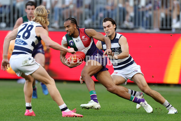 AFL 2024 Round 22 - Fremantle v Geelong - A-52678231