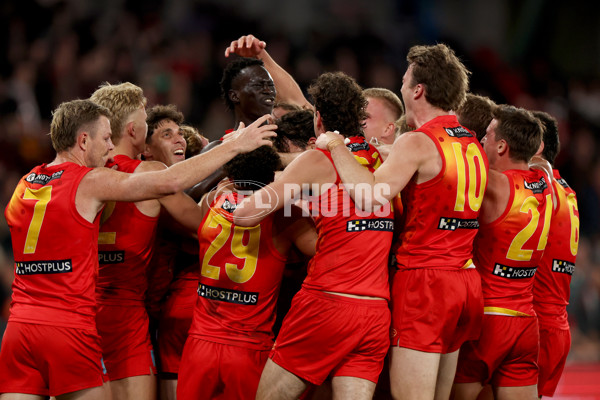 AFL 2024 Round 22 - Essendon v Gold Coast - A-52683329