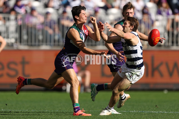 AFL 2024 Round 22 - Fremantle v Geelong - A-52685730