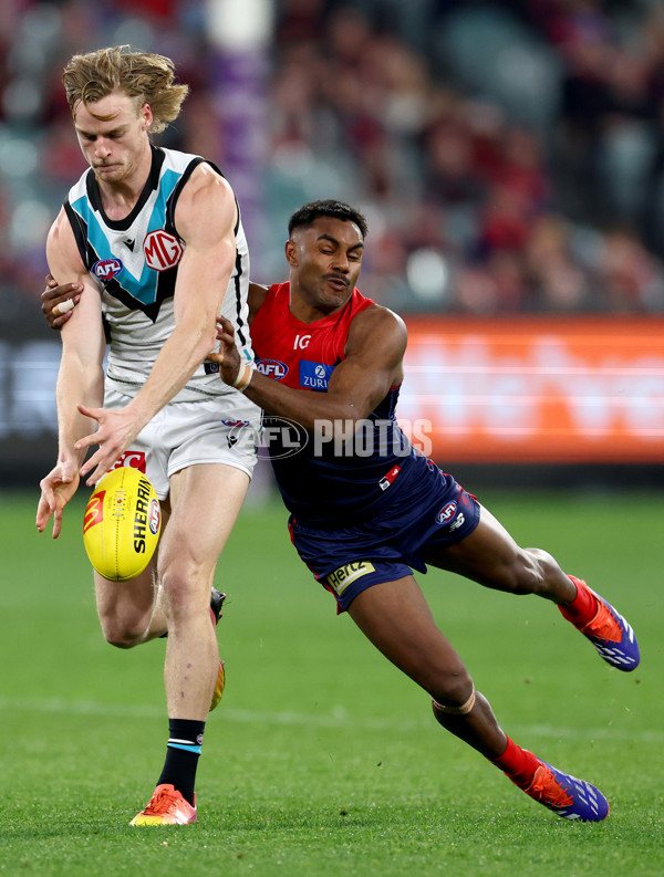 AFL 2024 Round 22 - Melbourne v Port Adelaide - A-52686101