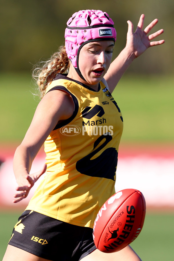 Marsh AFL National Championships U18 Girls - Vic Country v Western Australia - A-52716300