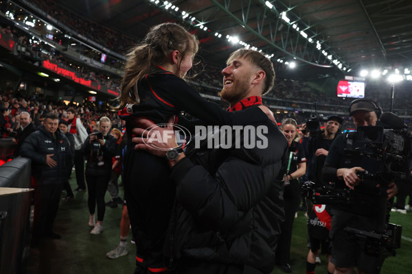 AFL 2024 Round 23 - Essendon v Sydney - A-53045686
