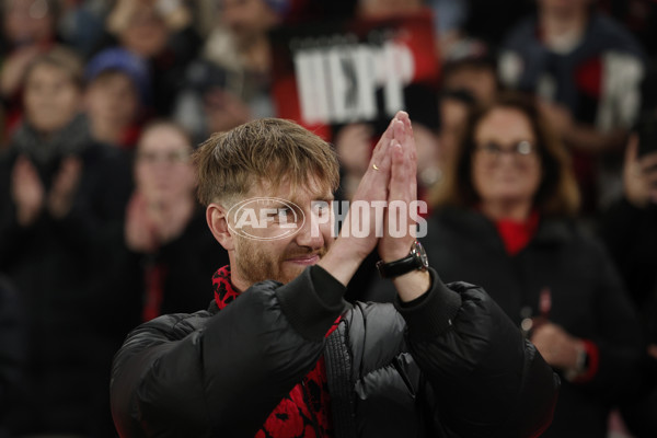 AFL 2024 Round 23 - Essendon v Sydney - A-53045697