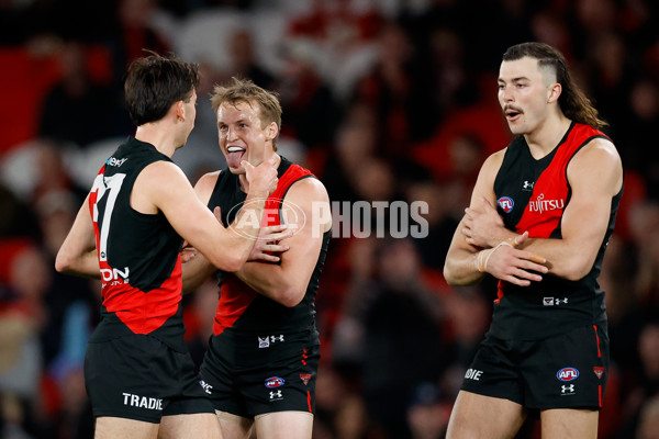 AFL 2024 Round 23 - Essendon v Sydney - A-53048263