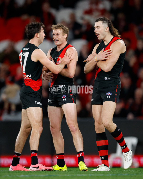 AFL 2024 Round 23 - Essendon v Sydney - A-53048264