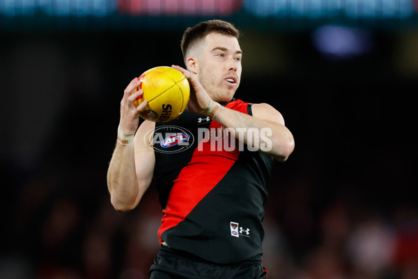 AFL 2024 Round 23 - Essendon v Sydney - A-53048301