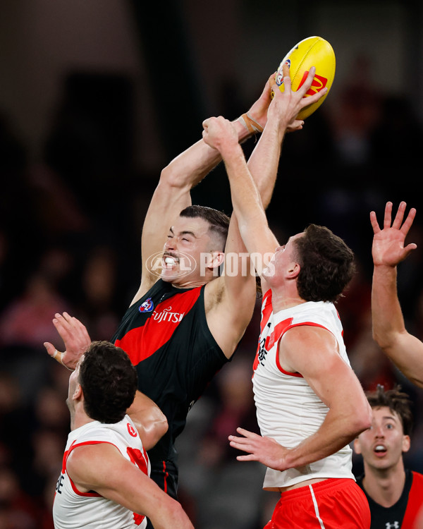 AFL 2024 Round 23 - Essendon v Sydney - A-53048306