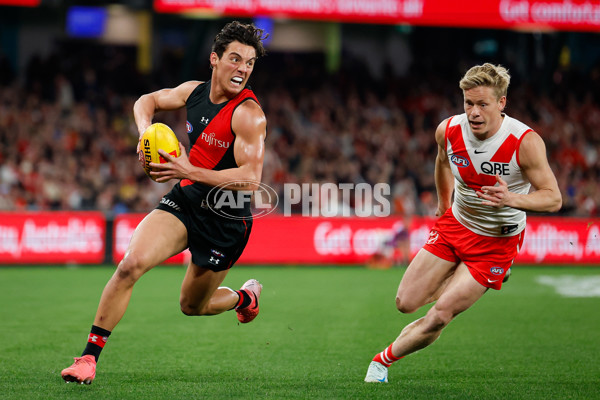 AFL 2024 Round 23 - Essendon v Sydney - A-53048351