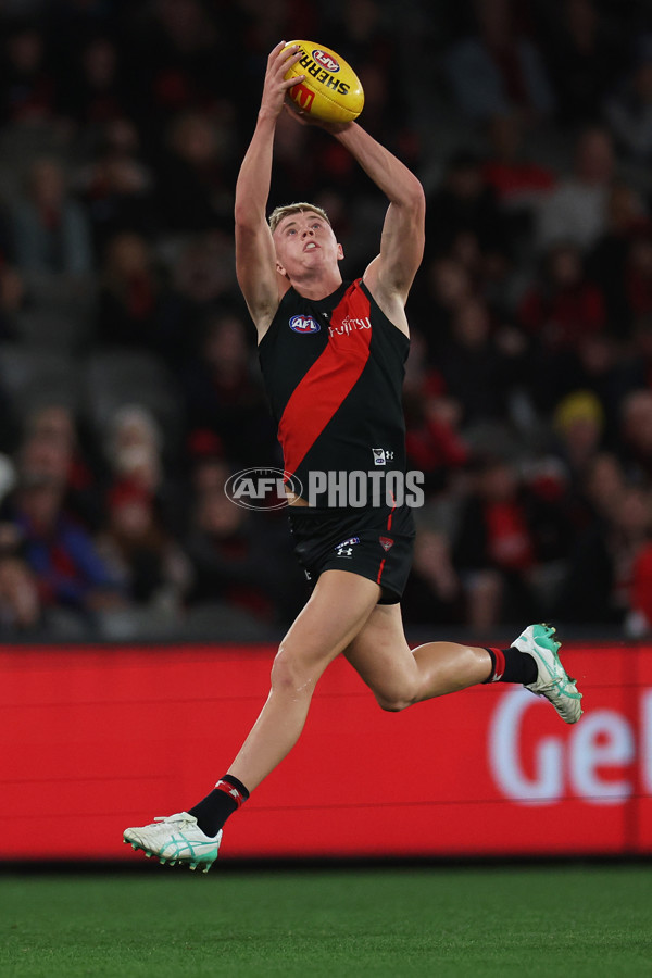 AFL 2024 Round 23 - Essendon v Sydney - A-53048422