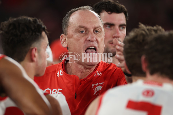 AFL 2024 Round 23 - Essendon v Sydney - A-53048430