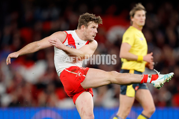 AFL 2024 Round 23 - Essendon v Sydney - A-53050663