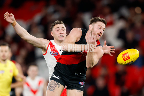 AFL 2024 Round 23 - Essendon v Sydney - A-53050664