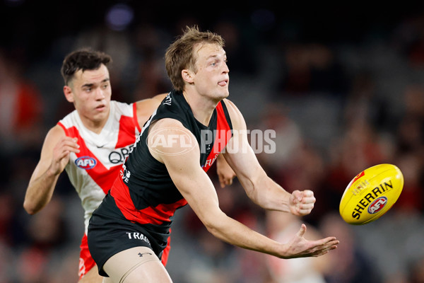 AFL 2024 Round 23 - Essendon v Sydney - A-53050665