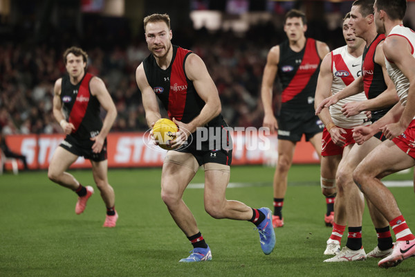 AFL 2024 Round 23 - Essendon v Sydney - A-53050707