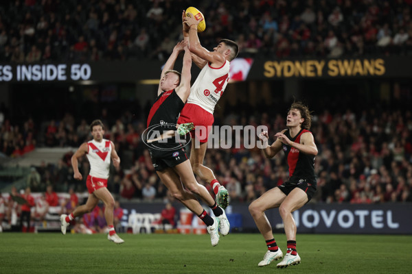 AFL 2024 Round 23 - Essendon v Sydney - A-53050712