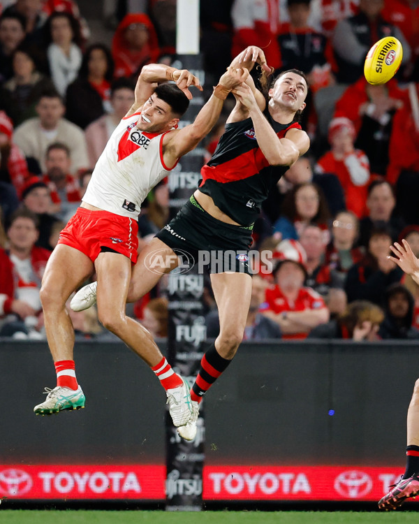 AFL 2024 Round 23 - Essendon v Sydney - A-53050735