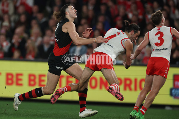AFL 2024 Round 23 - Essendon v Sydney - A-53050991