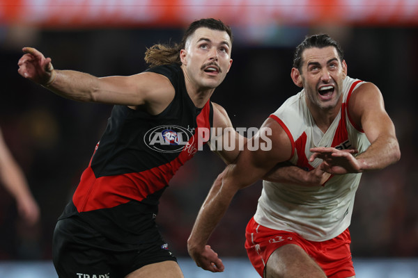 AFL 2024 Round 23 - Essendon v Sydney - A-53050996