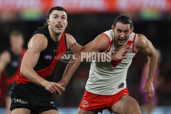 AFL 2024 Round 23 - Essendon v Sydney - A-53050997