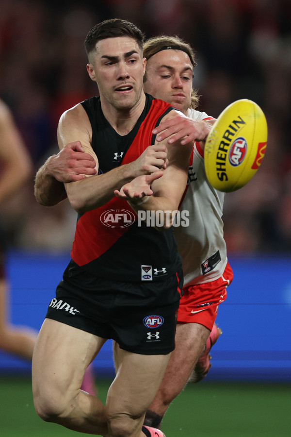 AFL 2024 Round 23 - Essendon v Sydney - A-53051025