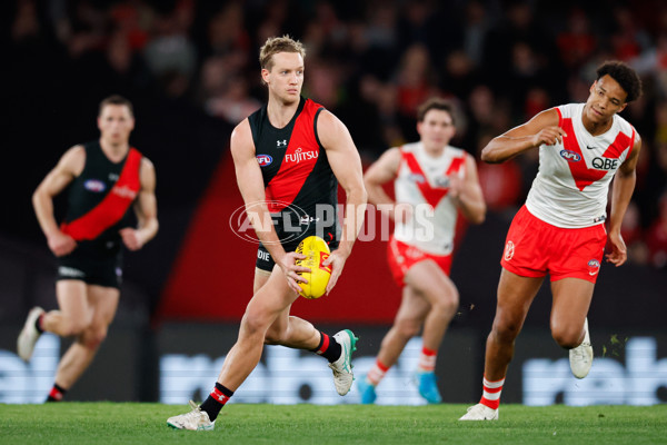 AFL 2024 Round 23 - Essendon v Sydney - A-53051031