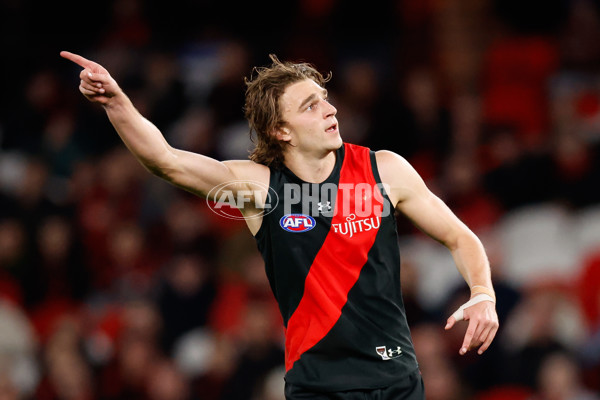 AFL 2024 Round 23 - Essendon v Sydney - A-53051038