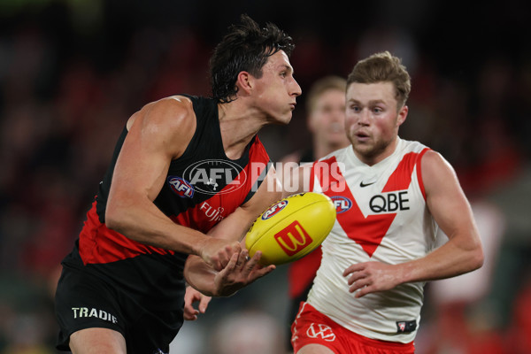 AFL 2024 Round 23 - Essendon v Sydney - A-53053385