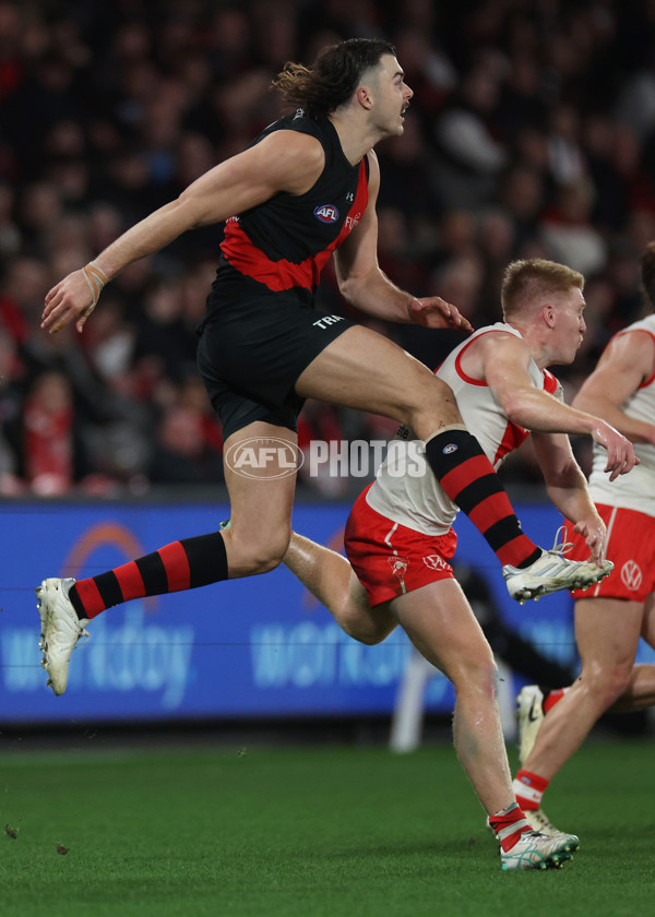 AFL 2024 Round 23 - Essendon v Sydney - A-53053409