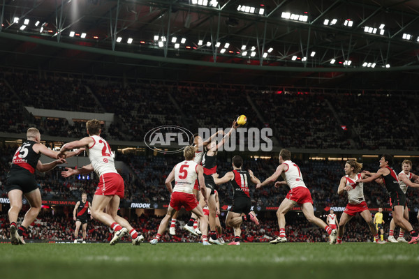 AFL 2024 Round 23 - Essendon v Sydney - A-53053447