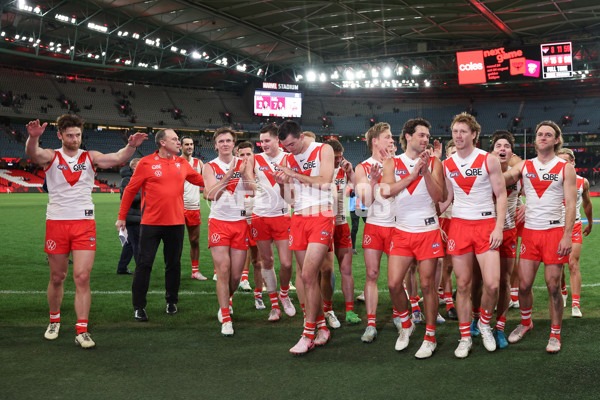 AFL 2024 Round 23 - Essendon v Sydney - A-53053458