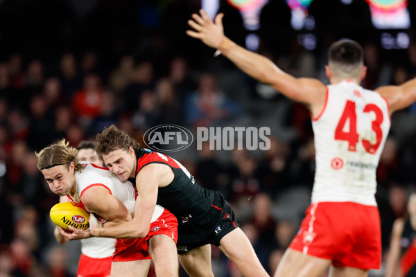 AFL 2024 Round 23 - Essendon v Sydney - A-53053493