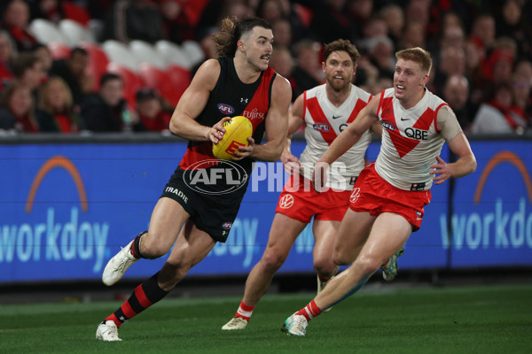 AFL 2024 Round 23 - Essendon v Sydney - A-53053506