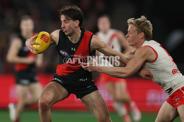 AFL 2024 Round 23 - Essendon v Sydney - A-53053533