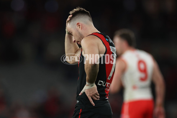 AFL 2024 Round 23 - Essendon v Sydney - A-53053554