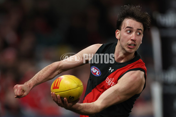 AFL 2024 Round 23 - Essendon v Sydney - A-53053559