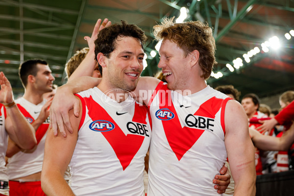 AFL 2024 Round 23 - Essendon v Sydney - A-53056227