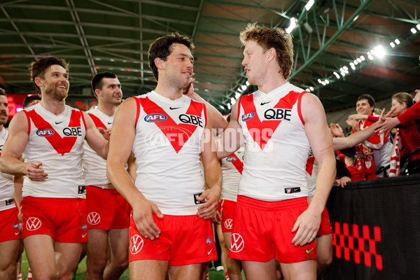 AFL 2024 Round 23 - Essendon v Sydney - A-53056236