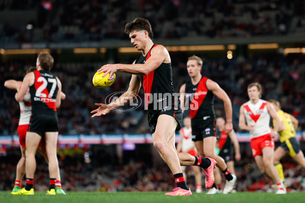 AFL 2024 Round 23 - Essendon v Sydney - A-53056286