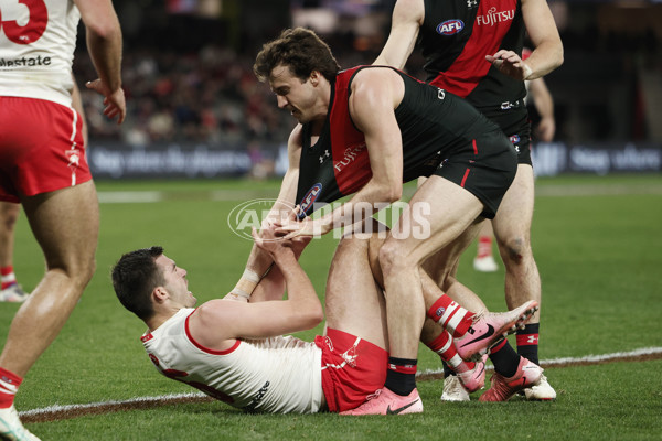 AFL 2024 Round 23 - Essendon v Sydney - A-53056304