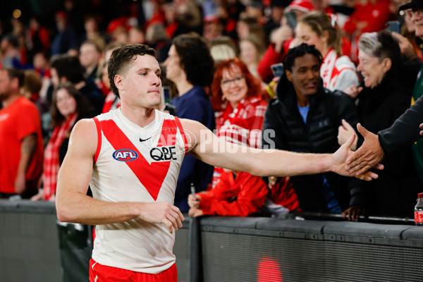 AFL 2024 Round 23 - Essendon v Sydney - A-53056330