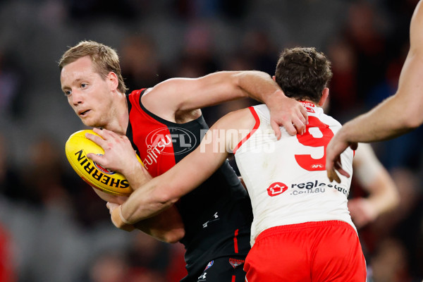 AFL 2024 Round 23 - Essendon v Sydney - A-53056392