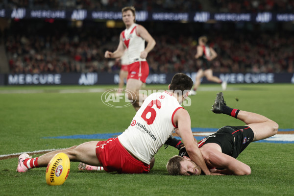 AFL 2024 Round 23 - Essendon v Sydney - A-53058330