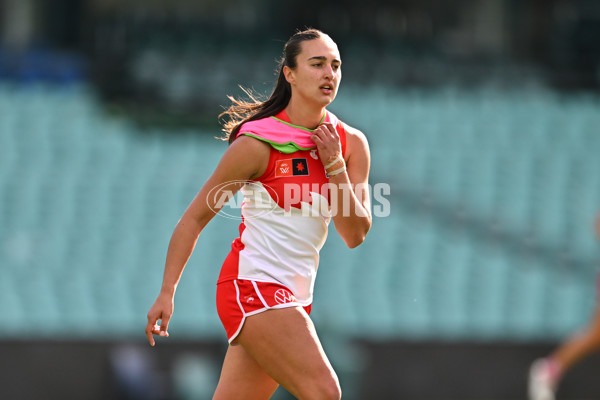AFLW 2024 Practice Match - Sydney v Hawthorn - A-53063958