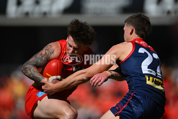 AFL 2024 Round 23 - Gold Coast v Melbourne - A-53063982