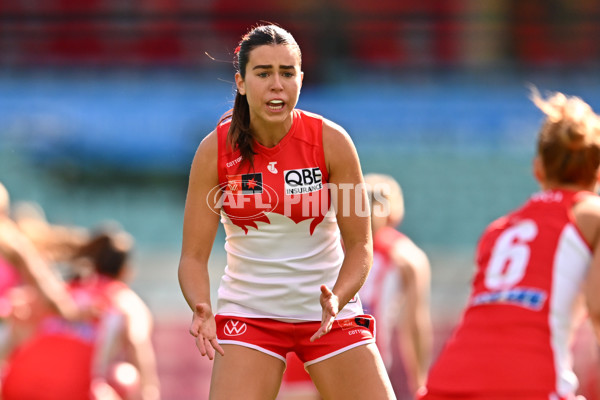 AFLW 2024 Practice Match - Sydney v Hawthorn - A-53064240