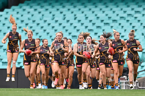 AFLW 2024 Practice Match - Sydney v Hawthorn - A-53064246