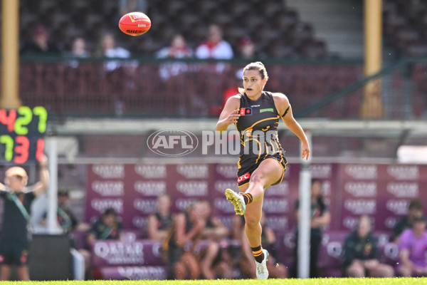 AFLW 2024 Practice Match - Sydney v Hawthorn - A-53067491
