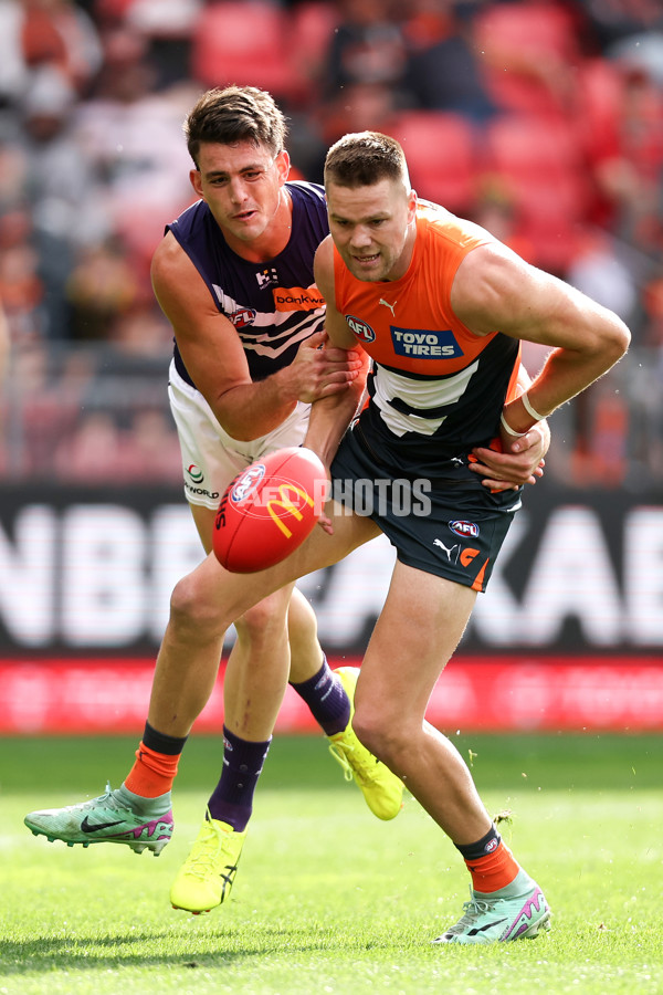 AFL 2024 Round 23 - GWS v Fremantle - A-53069175