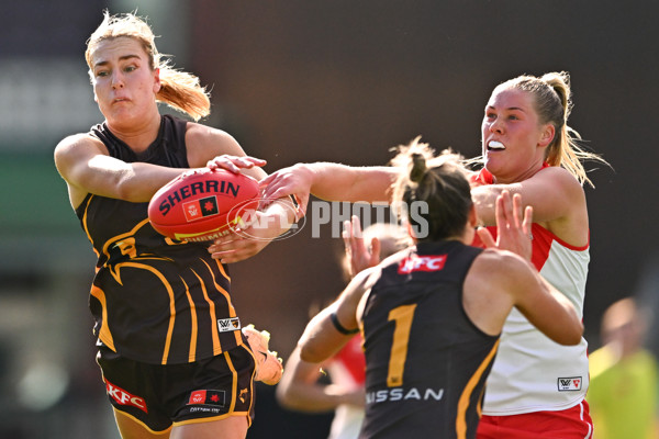 AFLW 2024 Practice Match - Sydney v Hawthorn - A-53070100
